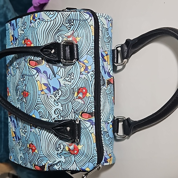 Loungefly Gyarados Magikarp Barrel Bag RARE - Picture 4 of 9